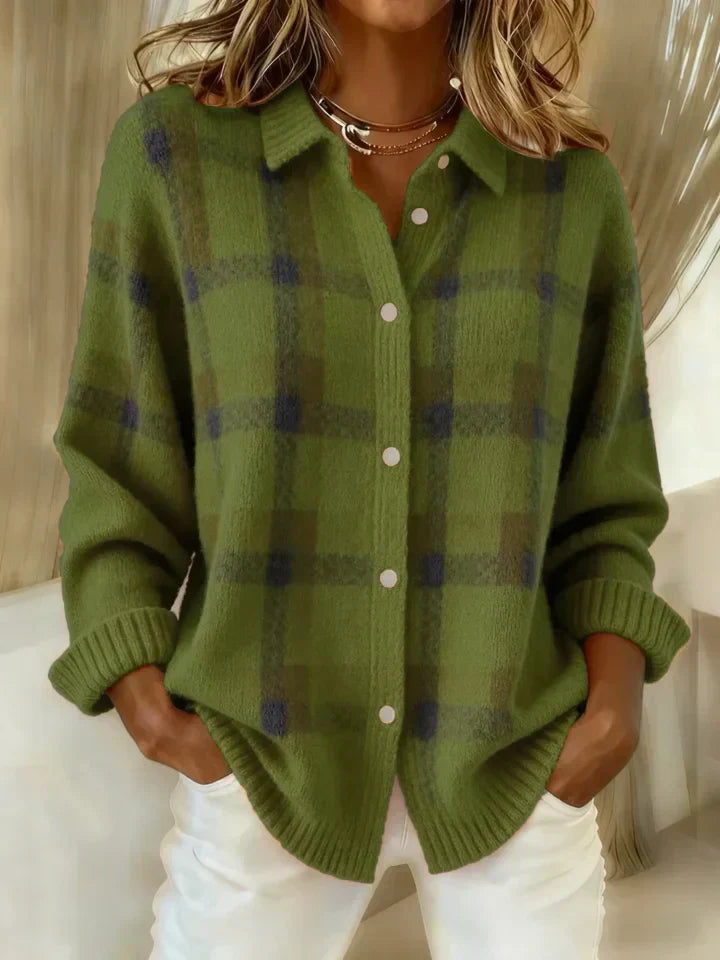 Divina - Cloud-Soft Plaid Button-Up